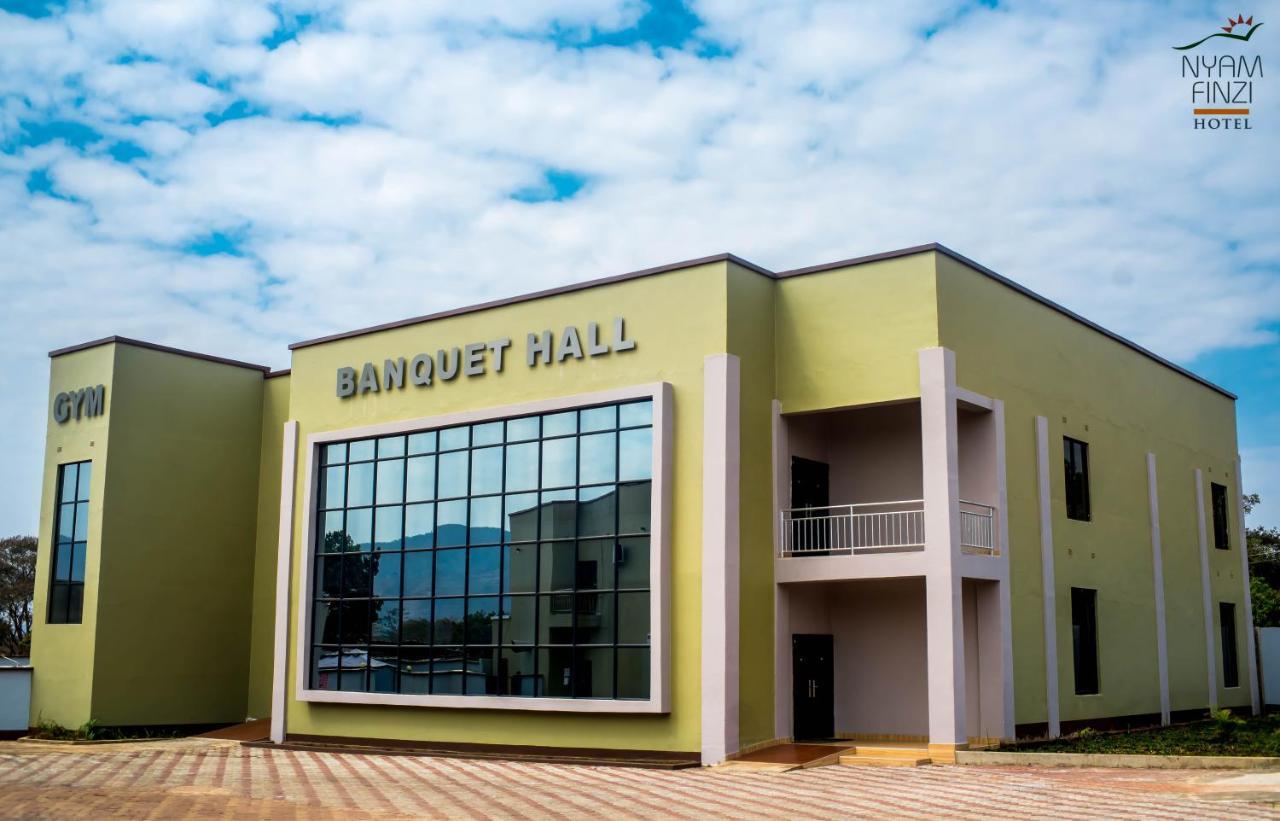 Nyamfinzi Hotel Chipata Экстерьер фото