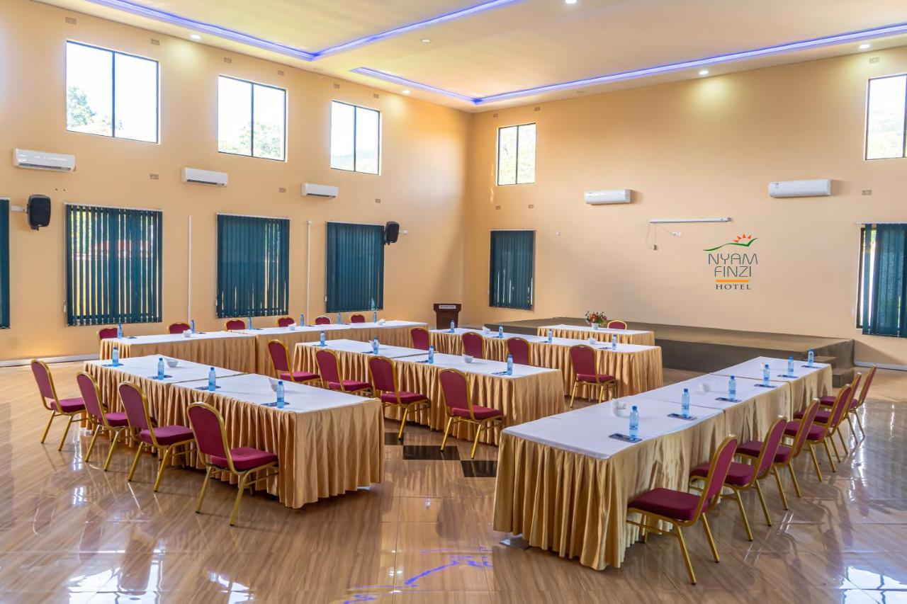 Nyamfinzi Hotel Chipata Экстерьер фото