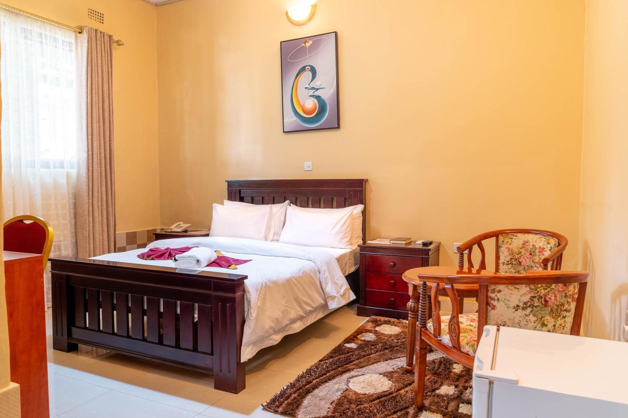 Nyamfinzi Hotel Chipata Экстерьер фото