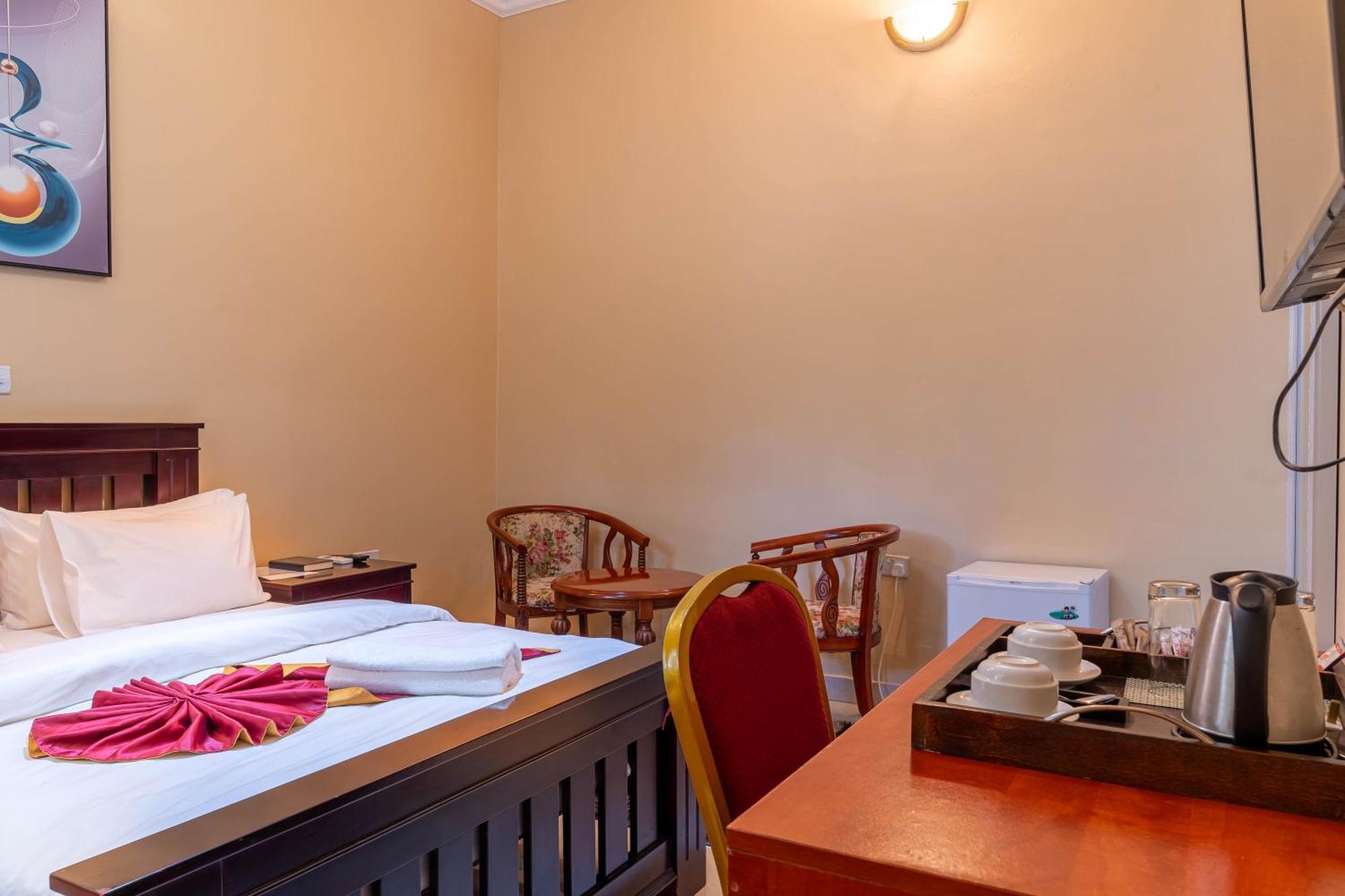 Nyamfinzi Hotel Chipata Экстерьер фото