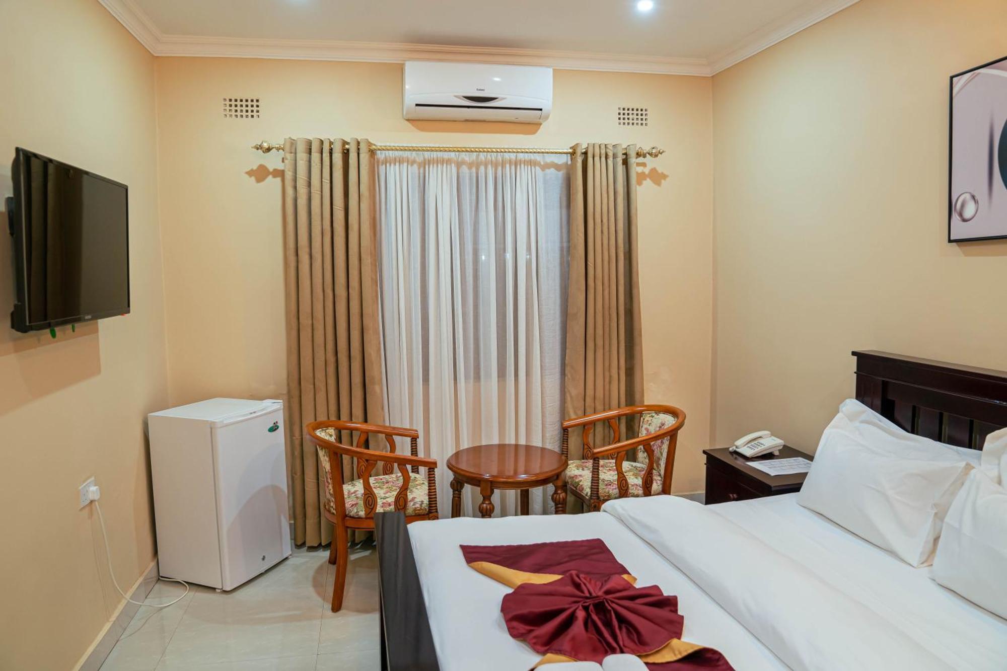 Nyamfinzi Hotel Chipata Экстерьер фото