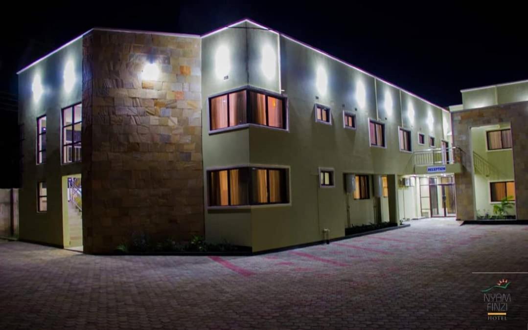 Nyamfinzi Hotel Chipata Экстерьер фото